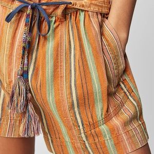Free people Kahuna pull-on Harem shorts Medium
